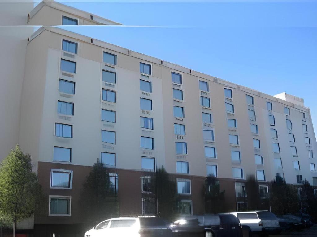Garden Plaza Hotel Saddle Brook Eksteriør bilde