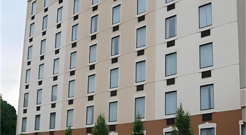 Garden Plaza Hotel Saddle Brook Eksteriør bilde
